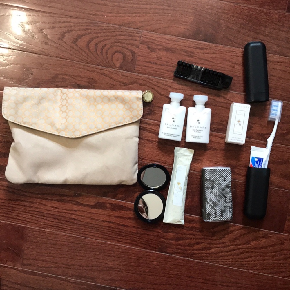 BVLGARI travel amenity kit